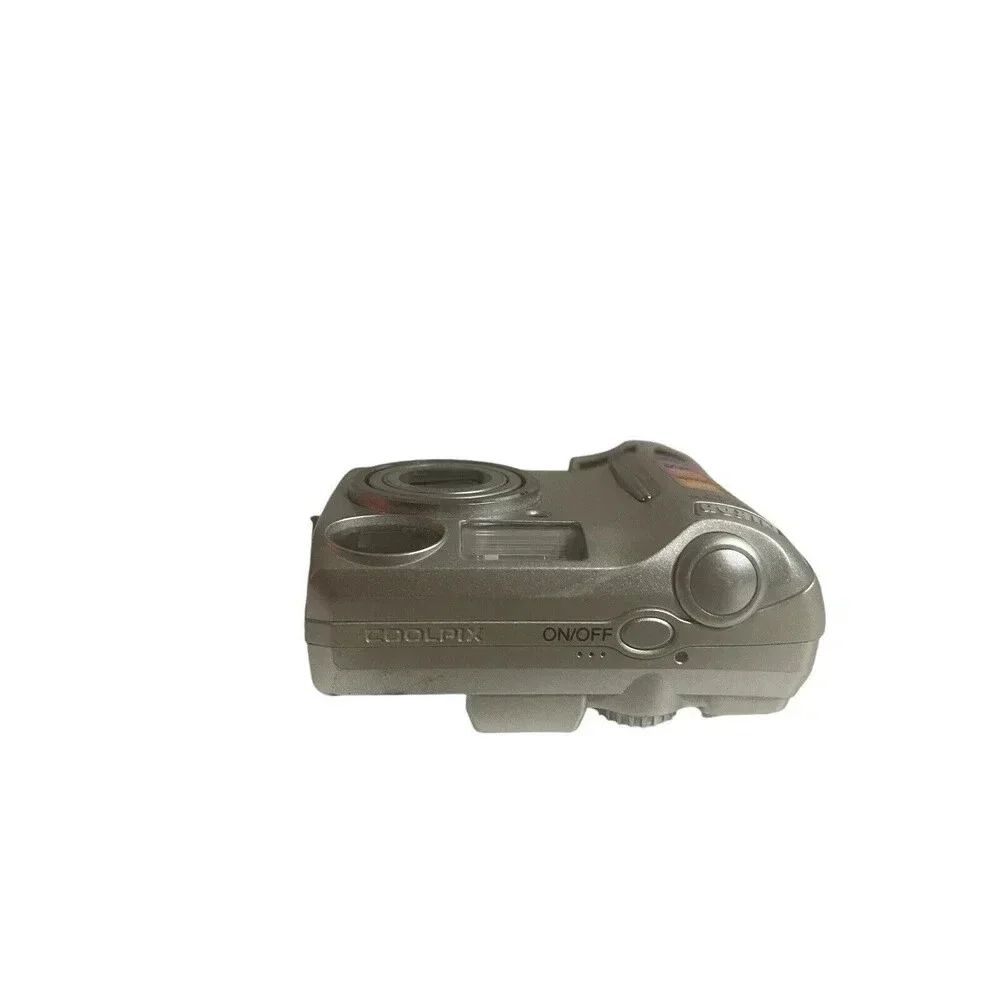 Nikon Coolpix 4600 Silver 4.0 MP 3x Optical Zoom Flash Digital Camera For Parts
